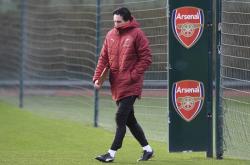 南宫娱乐下载 -包含国际比赛日体能课后；本菲卡战术微调备战足总杯；态度坚定；团队化学反应显著的词条