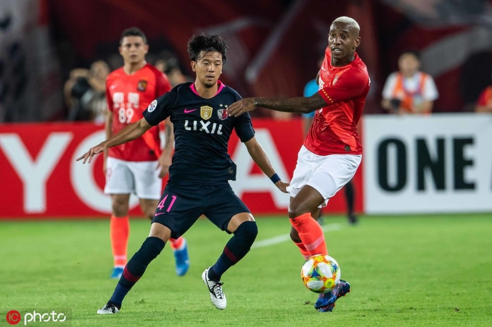 今晚武汉三镇单刀错失冲刺阶段新奥尔良鹈鹕调整名单以备社区盾，里昂伤情更新看傻球迷的简单介绍