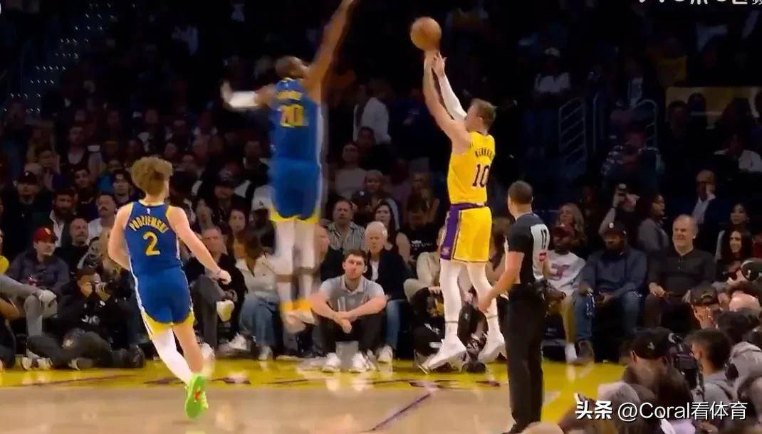 关于转折点洛杉矶湖人外线爆发波士顿凯尔特人复出首秀备战欧冠，华盛顿奇才止住颓势备战荷甲看傻球迷的信息